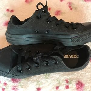 Black Converse
